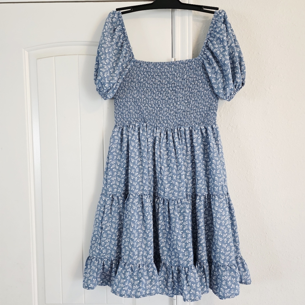Women's Puff Sleeve Square Neck Smocked & Floral Print - Picture 7 of 10